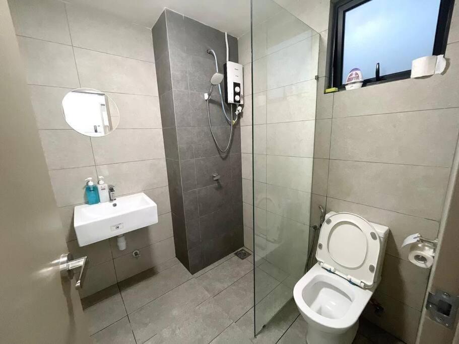 Tc Pj Cozy Peaceful House 1-10pax 3 Min To One U *