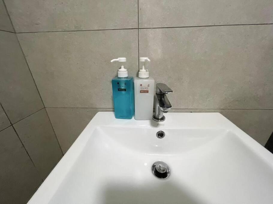 Tc Pj Cozy Peaceful House 1-10pax 3 Min To One U * Kuala Lumpur