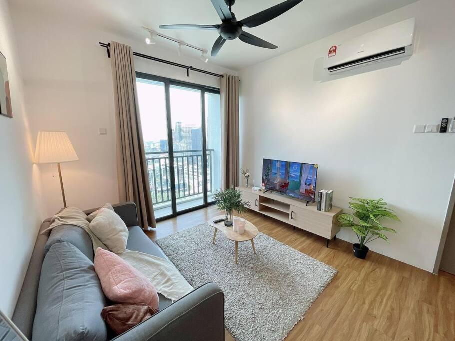 Pangsapuri Tc Pj Cozy Peaceful House 1-10pax 3 Min To One U *